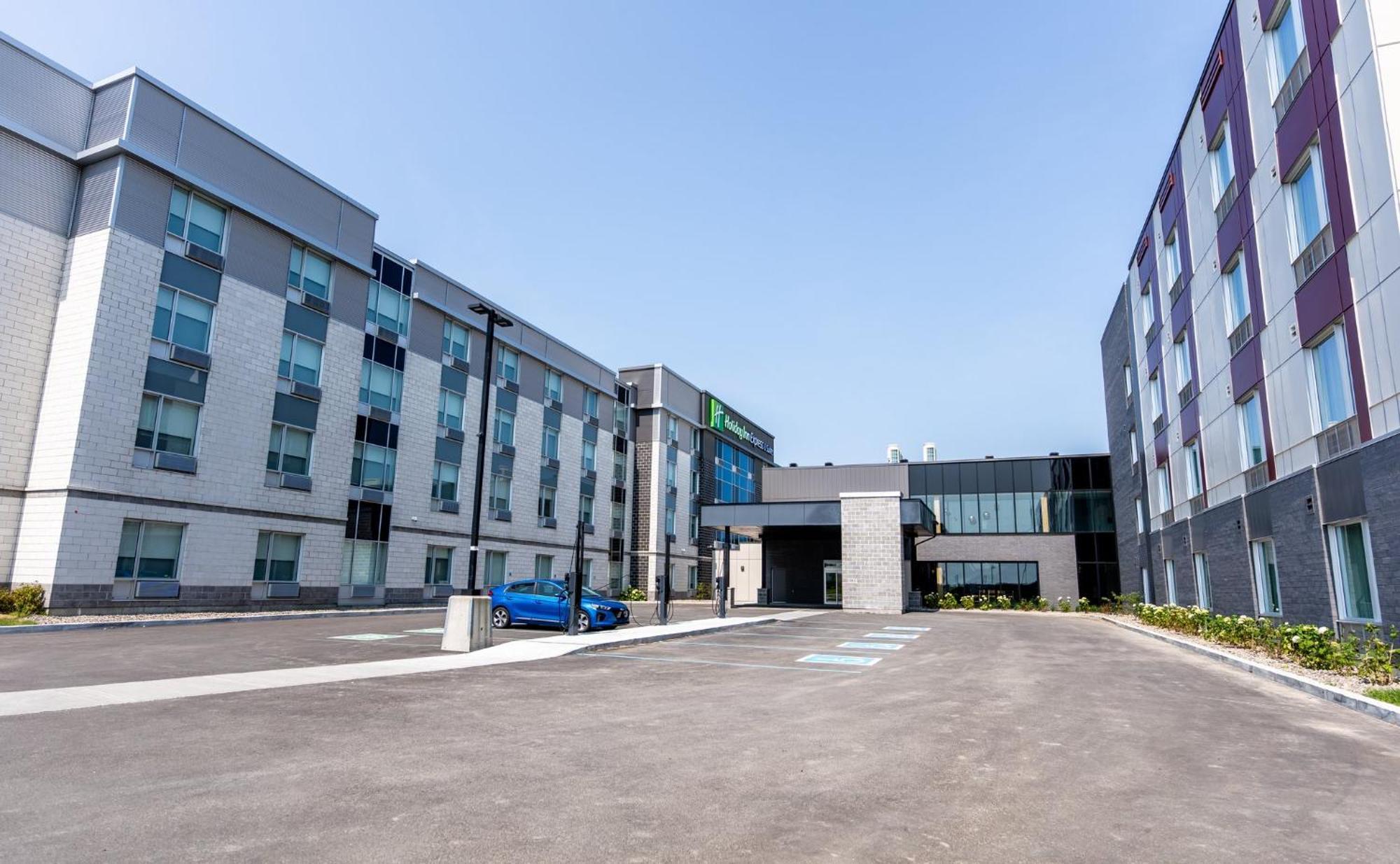Holiday Inn Express & Suites - Trois Rivieres Ouest By Ihg מראה חיצוני תמונה
